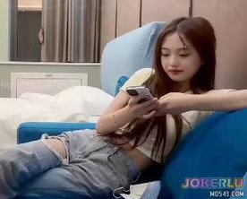  约个学妹看起来清纯内在很骚 7BOSS