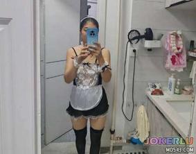  表姐耐不住寂寞发女仆装勾引我直接一炮让表姐唱征服