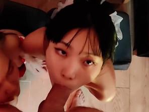  提前庆祝圣诞的3P 刘玥